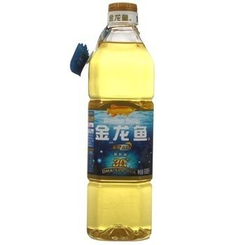 深海金龍魚價格（金龍魚價格因品種、大小、顏色以及市場供需關系而異）