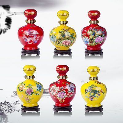 金龍魚(yú)酒瓶是什么酒，金龍魚(yú)酒瓶是產(chǎn)自杏花村的清香型糧食白酒