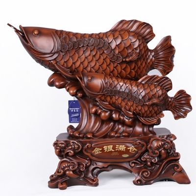 老鳳祥金龍魚擺件，老鳳祥金龍魚擺件不僅是一件精美的藝術品，還是藝術品
