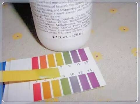 龍魚苗長什么樣子的圖片大全：龍魚苗，微觀世界的生命奇跡 龍魚苗長什么樣子的圖片大全：龍魚苗，微觀世界的生命奇跡 龍魚百科 第2張