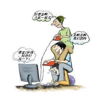 金龍魚跟元寶鳳凰混養（金龍魚與元寶鳳凰混養需要注意體型大小和社會行為的觀察要點）
