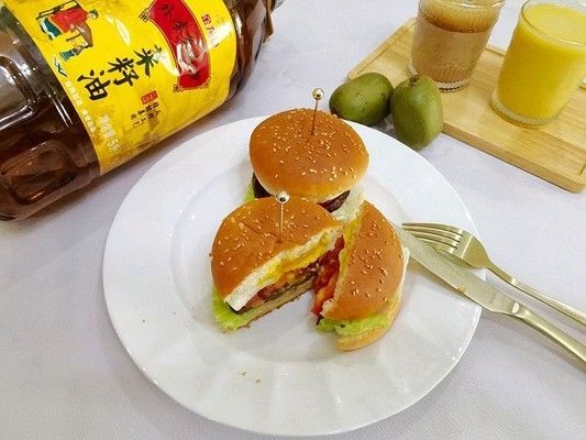 圖騰金龍魚自制漢堡食譜：圖騰金龍魚自制漢堡