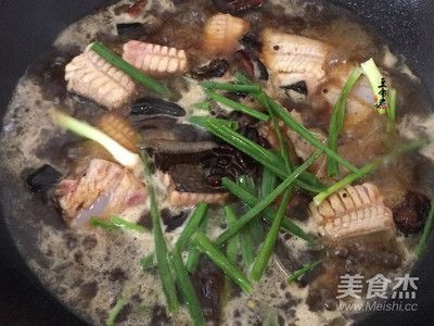 魟魚爛尾燒邊：解決魟魚爛尾燒邊的問題需要綜合考慮水質、喂食、喂食 魟魚爛尾燒邊：解決魟魚爛尾燒邊的問題需要綜合考慮水質、喂食、喂食 魟魚百科 第4張