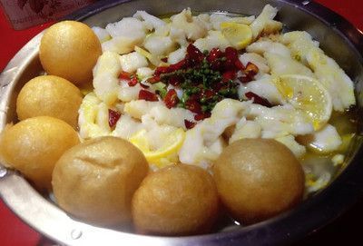 龍魚(yú)食用vs祥龍魚(yú)場(chǎng)：祥龍魚(yú)場(chǎng)價(jià)格趨勢(shì)如何辨別龍魚(yú)品質(zhì)龍魚(yú)市場(chǎng)價(jià)格趨勢(shì)