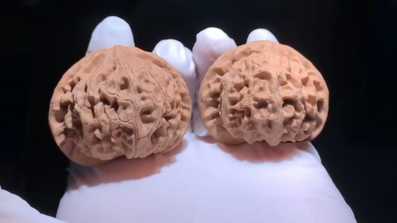 極品·桃心宮燈核桃
