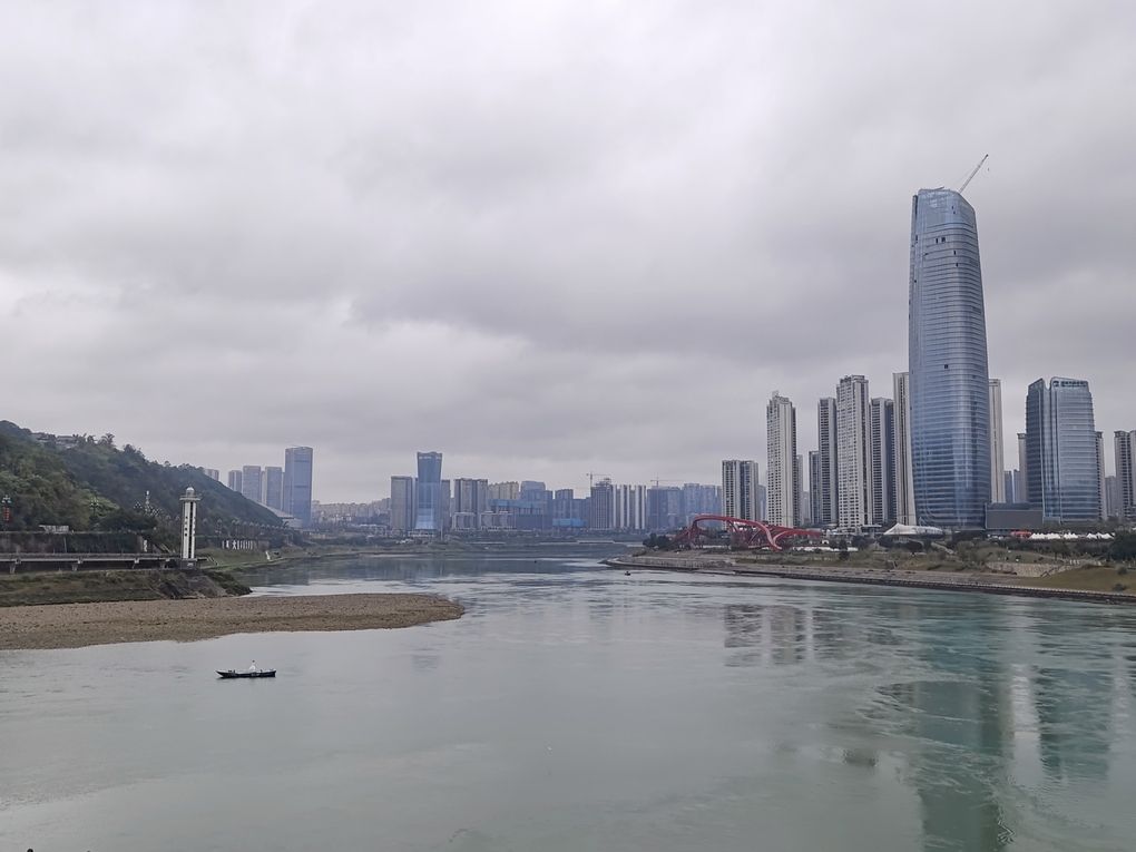 核心主題]，深度剖析/全面解讀/詳細(xì)探究