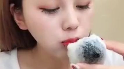 龍魚吃了變質的東西會怎樣vs祥龍魚場：如何判斷龍魚食物是否變質