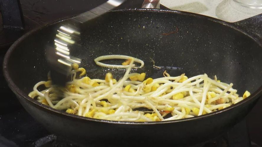 星點(diǎn)金龍魚營養(yǎng)均衡食譜推薦:中魚期星點(diǎn)金龍魚營養(yǎng)補(bǔ)充方法,成年星點(diǎn)金龍魚健康飲食指南 金龍魚百科 第4張 星點(diǎn)金龍魚營養(yǎng)均衡食譜推薦:中魚期星點(diǎn)金龍魚營養(yǎng)補(bǔ)充方法,成年星點(diǎn)金龍魚健康飲食指南 星點(diǎn)金龍魚營養(yǎng)均衡食譜推薦:中魚期星點(diǎn)金龍魚營養(yǎng)補(bǔ)充方法,成年星點(diǎn)金龍魚健康飲食指南 金龍魚百科 第4張