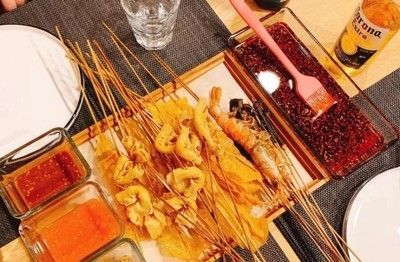 金龍魚飲食搭配建議：如何判斷金龍魚的飽腹感，金龍魚日常飲食注意事項