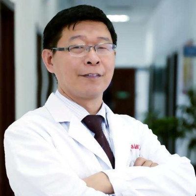 金龍魚蒙眼病治療方法：如何治療金龍魚蒙眼病