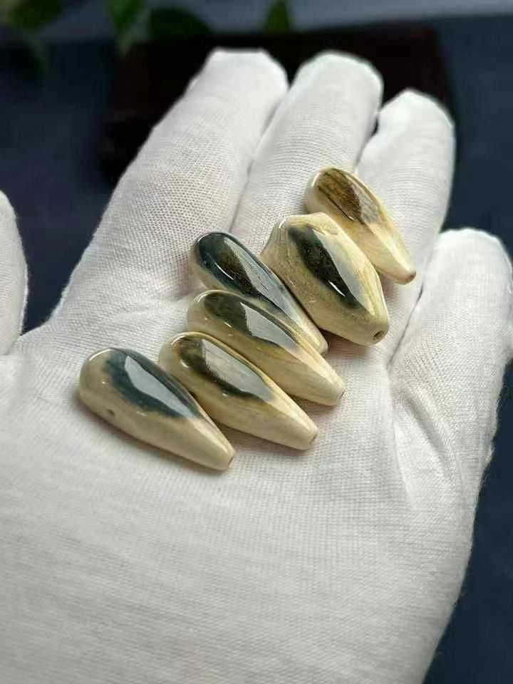 極品藍眼睛鯊魚背三通 規格：1.0，1.1，1.4，1.7，1.8，2.0，2.2
