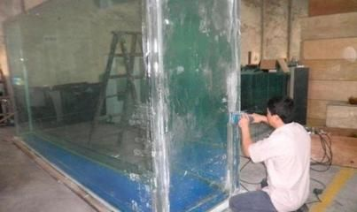 diy大魚缸：diy大魚缸的制作過程