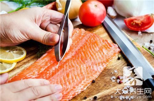 龍魚食物卡在喉嚨里怎么辦vs祥龍魚場:如何處理龍魚食物卡喉的情況 vs祥龍魚場 第4張 龍魚食物卡在喉嚨里怎么辦vs祥龍魚場:如何處理龍魚食物卡喉的情況 龍魚食物卡在喉嚨里怎么辦vs祥龍魚場:如何處理龍魚食物卡喉的情況 vs祥龍魚場 第4張