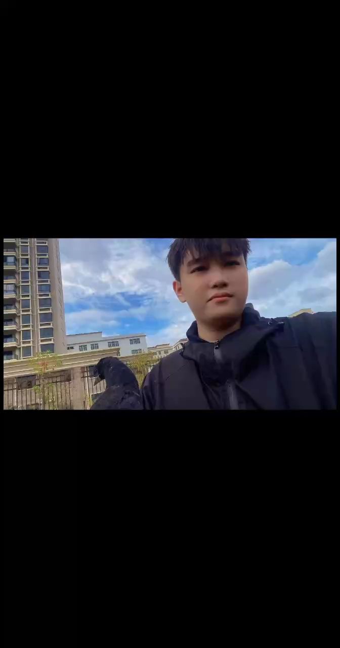 各位魚友 最近都喜歡什么品種的孔雀魚呀 大家探討一下 希望能幫到你們 有不懂養魚的 可以告訴我 我一直在給你們解答