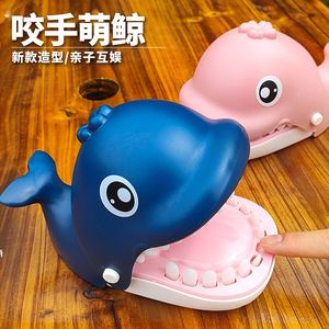曼龍魚能和孔雀魚一塊養嗎？混養指南與注意事項，曼龍魚與孔雀魚混養指南，注意事項與技巧
