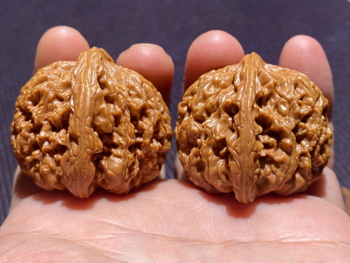 文玩核桃，南疆石獅子頭。