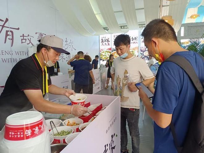 韓城水族館vs祥龍魚場（韓城水族館和祥龍魚場哪個好）