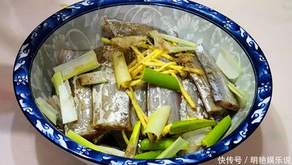德國三色錦鯉多少錢一條：德國三色錦鯉多少錢一條魚