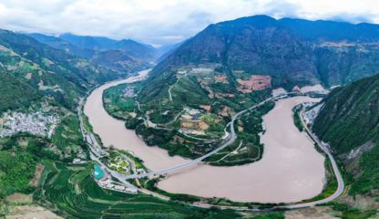 怒江傈僳族自治州龍魚vs祥龍魚場（怒江傈僳族自治州的龍魚與祥龍魚場的龍魚各有優勢）