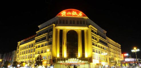 黃山水族館vs祥龍魚場（探討黃山水族館與祥龍魚場的差異之前，我們需要明確的信息）