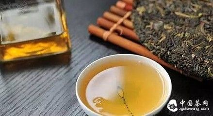 茶葉能放魚缸里嗎為什么會變質：茶葉可以放入魚缸嗎？