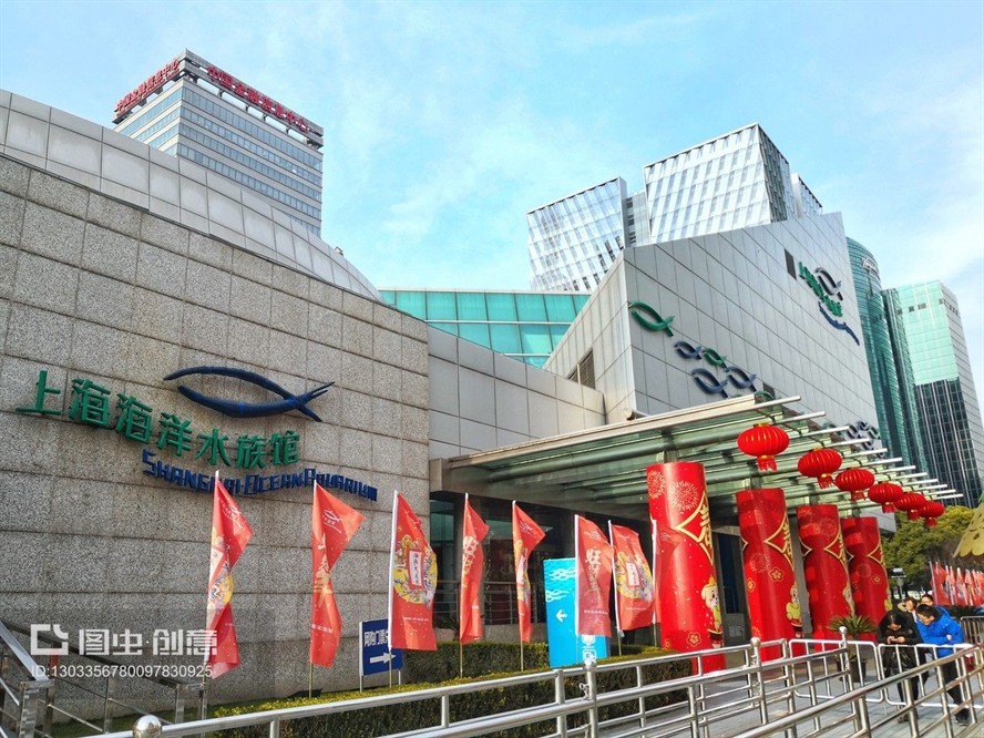 上海水族館vs祥龍魚場（上海水族館和祥龍魚場各有特色）