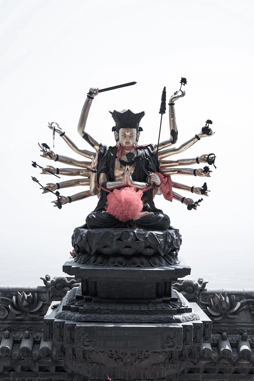 蛇皮管給龍魚換水