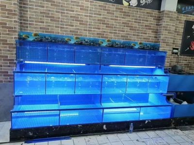 大型魚缸清洗設備：大型魚缸清洗設備和方法大型魚缸清洗設備和方法