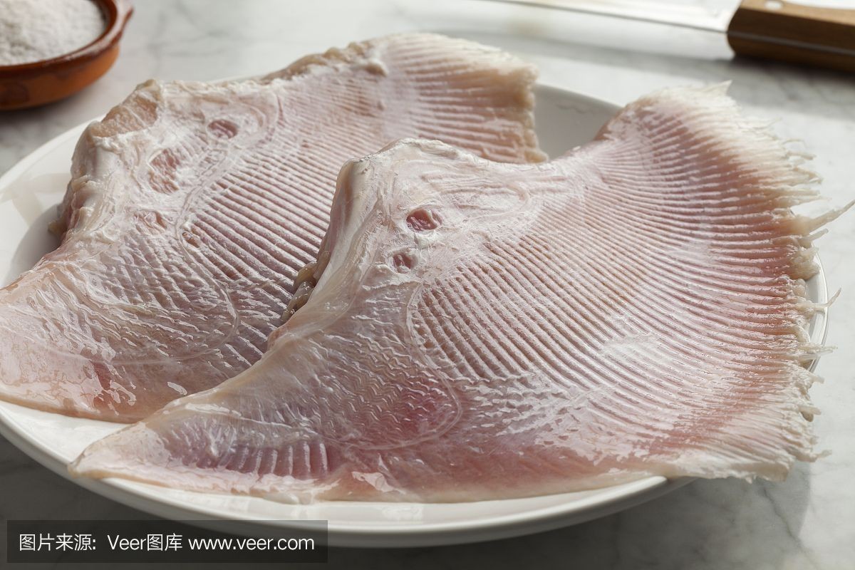 魟魚卷邊是什么情況：魟魚卷邊是一種常見的健康問題，可能由于多種原因引起