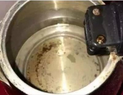 大魚缸怎么消毒清洗水垢：如何清洗大魚缸？