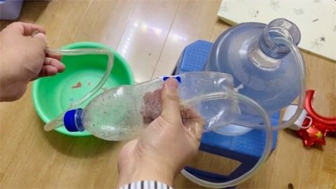 大塑料瓶diy魚(yú)缸多少錢：diy大塑料瓶魚(yú)缸選擇合適的塑料瓶魚(yú)缸需要考慮以下幾個(gè)方面