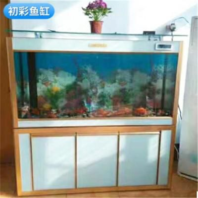 1.8米的魚缸多少錢：1.8米的魚缸價格根據不同品牌、材質、功能等因素有所不同