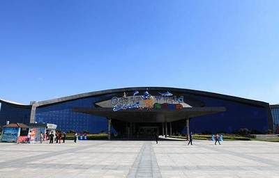 鹽城水族館vs祥龍魚(yú)場(chǎng)（鹽城水族館與祥龍魚(yú)場(chǎng)之間的差異之前，我們需要明確兩者的主要業(yè)務(wù)和特點(diǎn)）