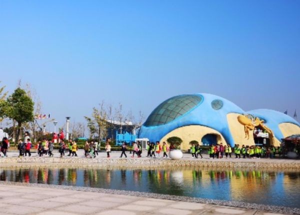 鹽城水族館vs祥龍魚(yú)場(chǎng)（鹽城水族館與祥龍魚(yú)場(chǎng)之間的差異之前，我們需要明確兩者的主要業(yè)務(wù)和特點(diǎn)）