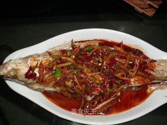 紅龍魚燒尾：如何判斷紅龍魚燒尾程度，紅龍魚燒尾與水質關系