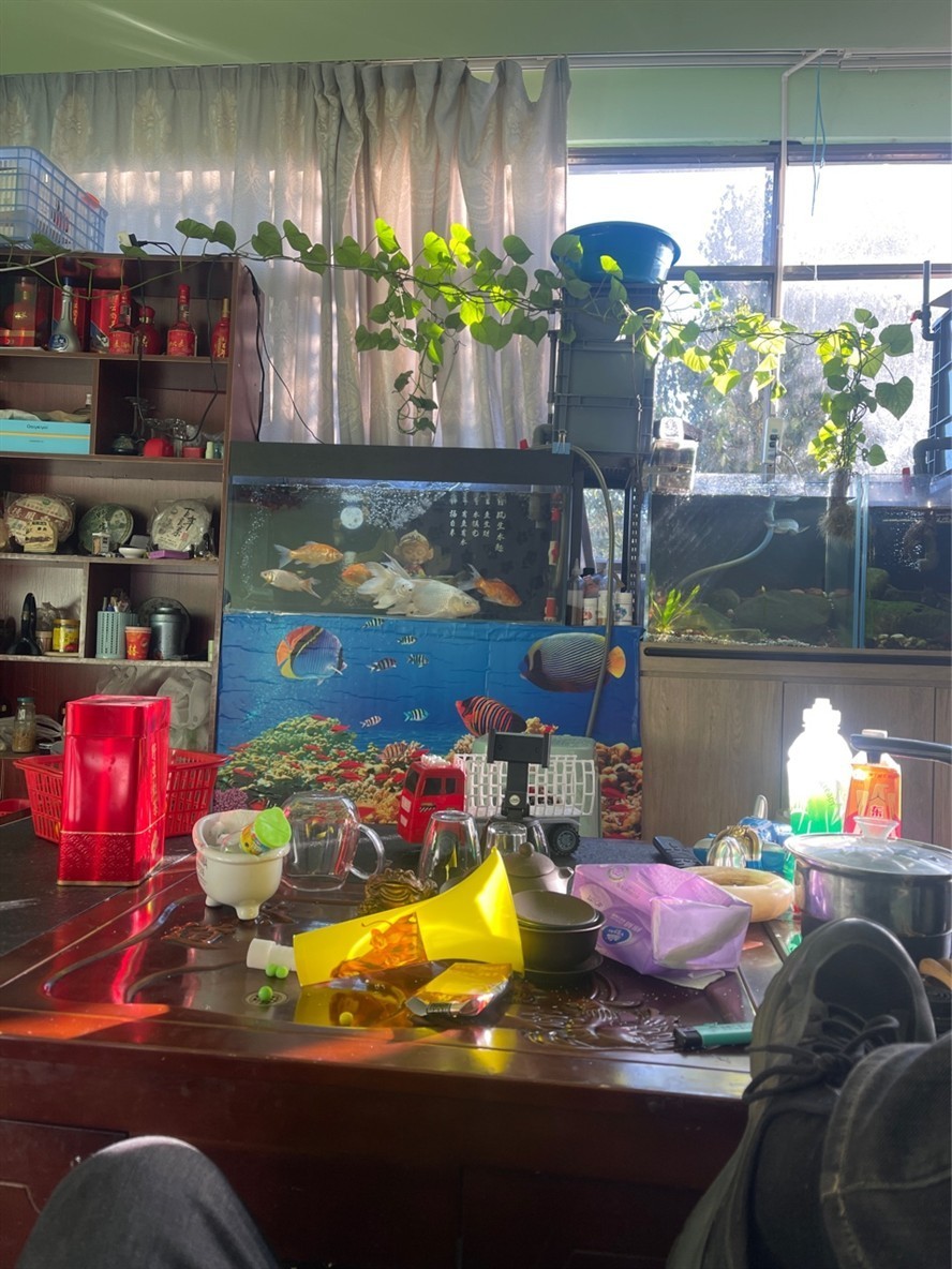 換了三分之一水