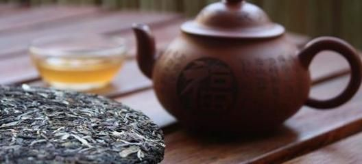 茶水可以倒進魚缸里嗎為什么：茶水不應該直接倒入魚缸中，采取適當的措施來處理和凈化水質