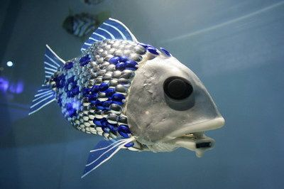 帶我去魚缸咖啡店英文：\"inenglishis\