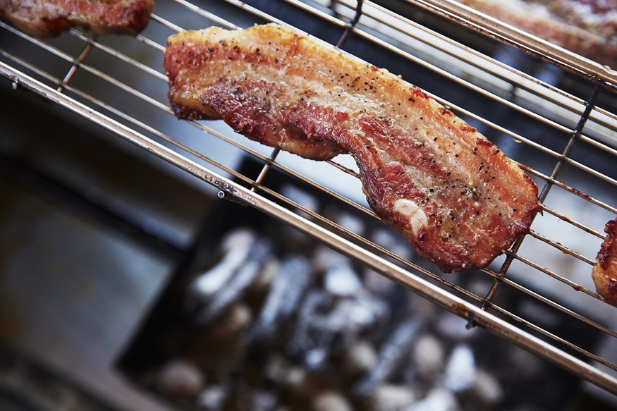 銀龍魚吃豬肉嗎(銀龍魚可以吃肉嗎?)