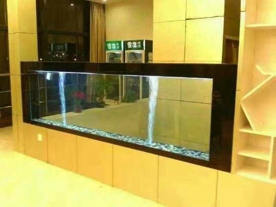 玻璃店定制魚缸多少錢一套：玻璃店定制魚缸價格