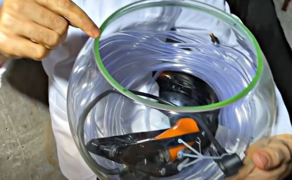 打氣筒給魚缸加氧好嗎：使用打氣筒給魚缸加氧前需要了解魚缸中氧氣的重要性