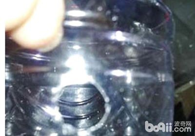 大礦泉水瓶子做魚缸視頻：如何用大礦泉水瓶制作魚缸，以下是一些相關的視頻