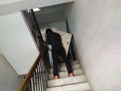 搬運工為玻璃廠運魚缸雙方講好每成功運一個魚缸:搬運工成功搬運了多少個魚缸? 魚缸百科 第4張 搬運工為玻璃廠運魚缸雙方講好每成功運一個魚缸:搬運工成功搬運了多少個魚缸? 搬運工為玻璃廠運魚缸雙方講好每成功運一個魚缸:搬運工成功搬運了多少個魚缸? 魚缸百科 第4張