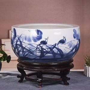 玻璃魚(yú)缸和陶瓷魚(yú)缸哪個(gè)好：河北瑞澤玻璃鋼有限公司主營(yíng)產(chǎn)品河北瑞澤玻璃鋼限公司主營(yíng)產(chǎn)品