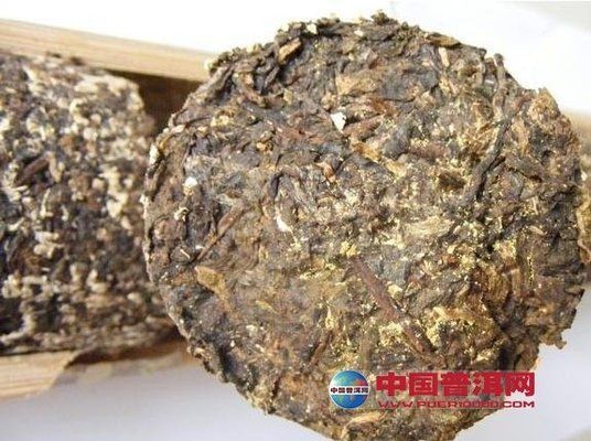 茶葉能放魚缸里嗎為什么會發(fā)霉：茶葉不建議放入魚缸，這些物質(zhì)可能對魚類影響