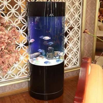 半圓型魚缸過濾器怎么用：半圓型魚缸過濾器使用方法與其他類型的魚缸過濾器相似