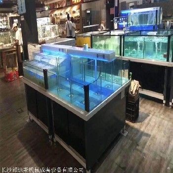 超市水產魚缸底部鋪的是什么東西：超市水產魚缸底部鋪設材料及其優缺點