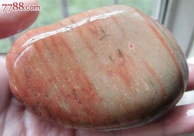 碧玉魚缸價格多少：碧玉魚缸價格因尺寸、品質、雕工等因素有所不同，玉魚缸價格多少？尺寸、品質、雕工等因素影響其