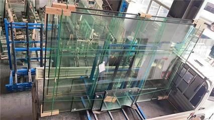大板玻璃膠能粘魚缸嗎：大板玻璃膠可以用于粘魚缸的選擇和使用注意事項(xiàng)