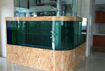 玻璃店魚缸多少錢一條啊視頻：玻璃店定制魚缸價格